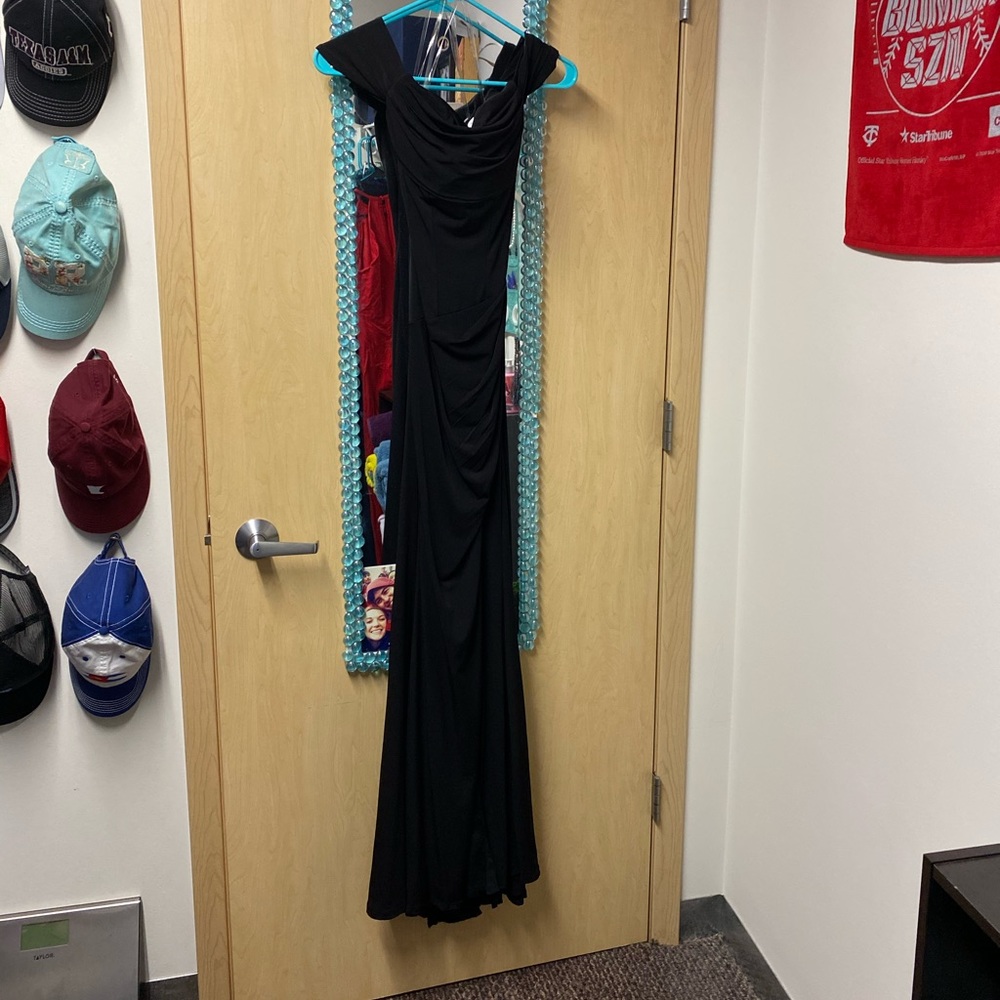 Black prom dress